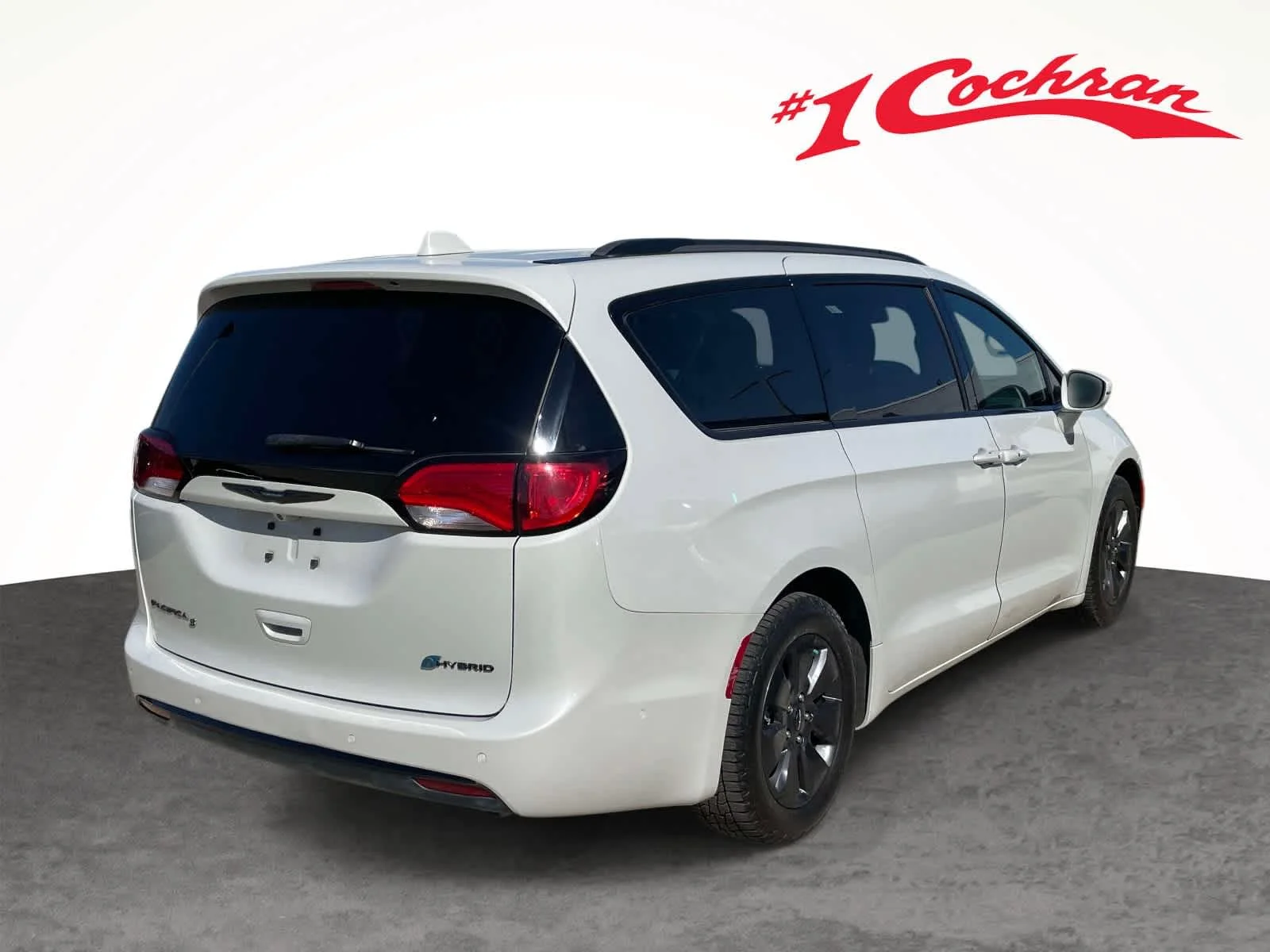 Used 2020 Luxury White Pearlcoat Chrysler Hybrid Limited image 7