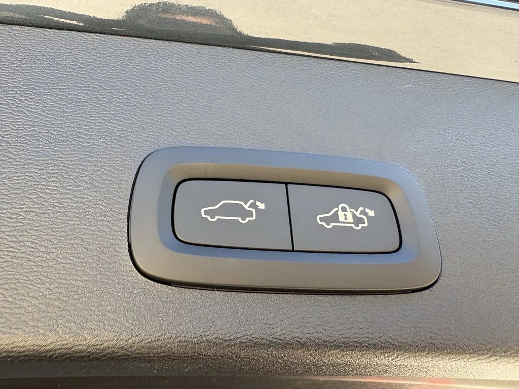 New 2026 Denim Blue Volvo Ultra image 29