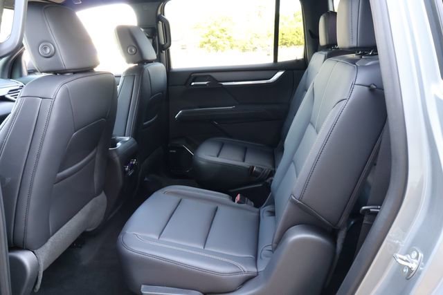 New 2026 Sterling Metallic GMC Elevation image 16