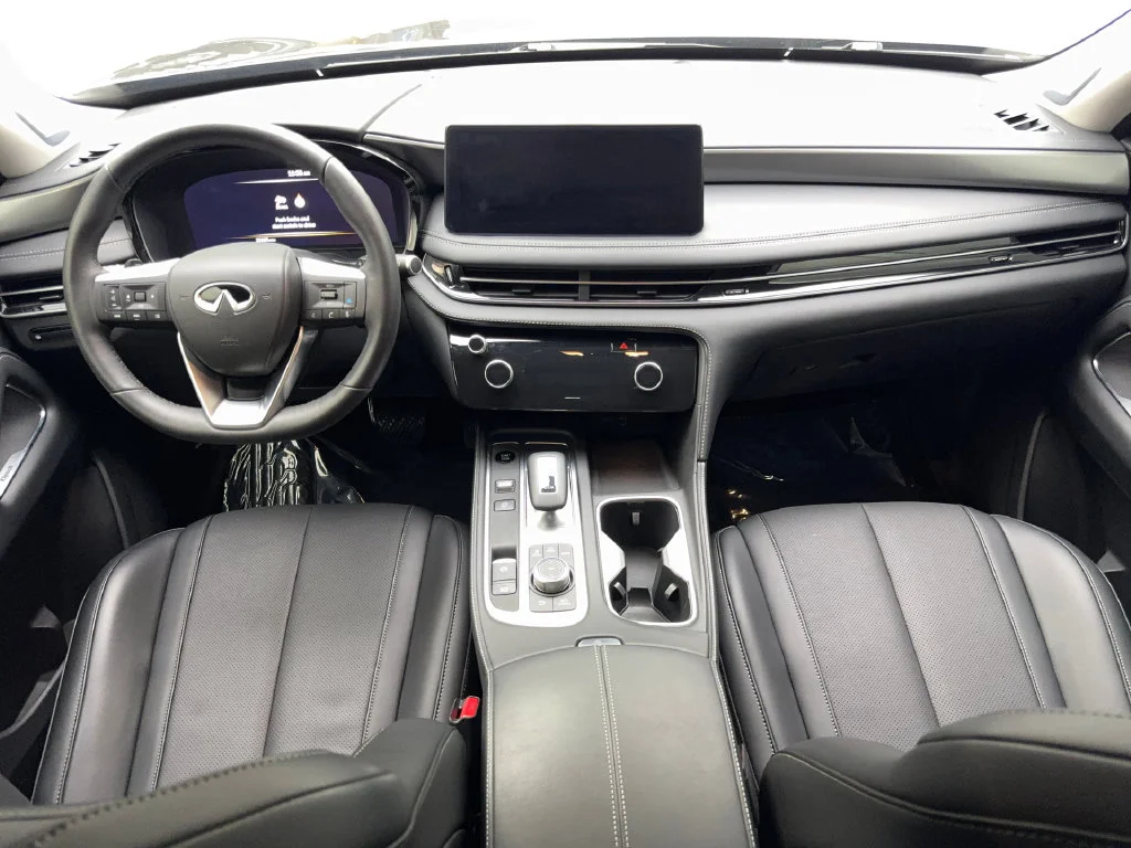 Used 2026 Gray INFINITI LUXE image 57