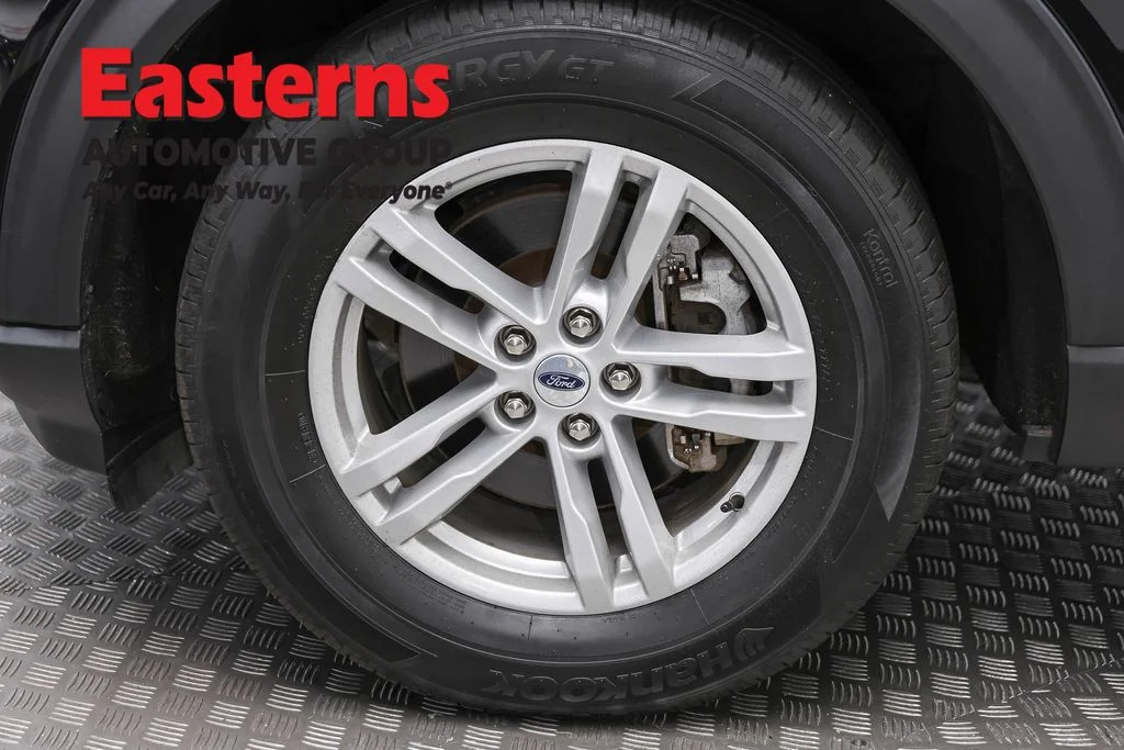 Used 2022 Black Ford XLT image 32