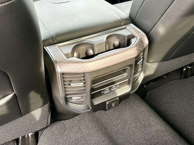 2026 RAM 2500 Laramie - Photo 19