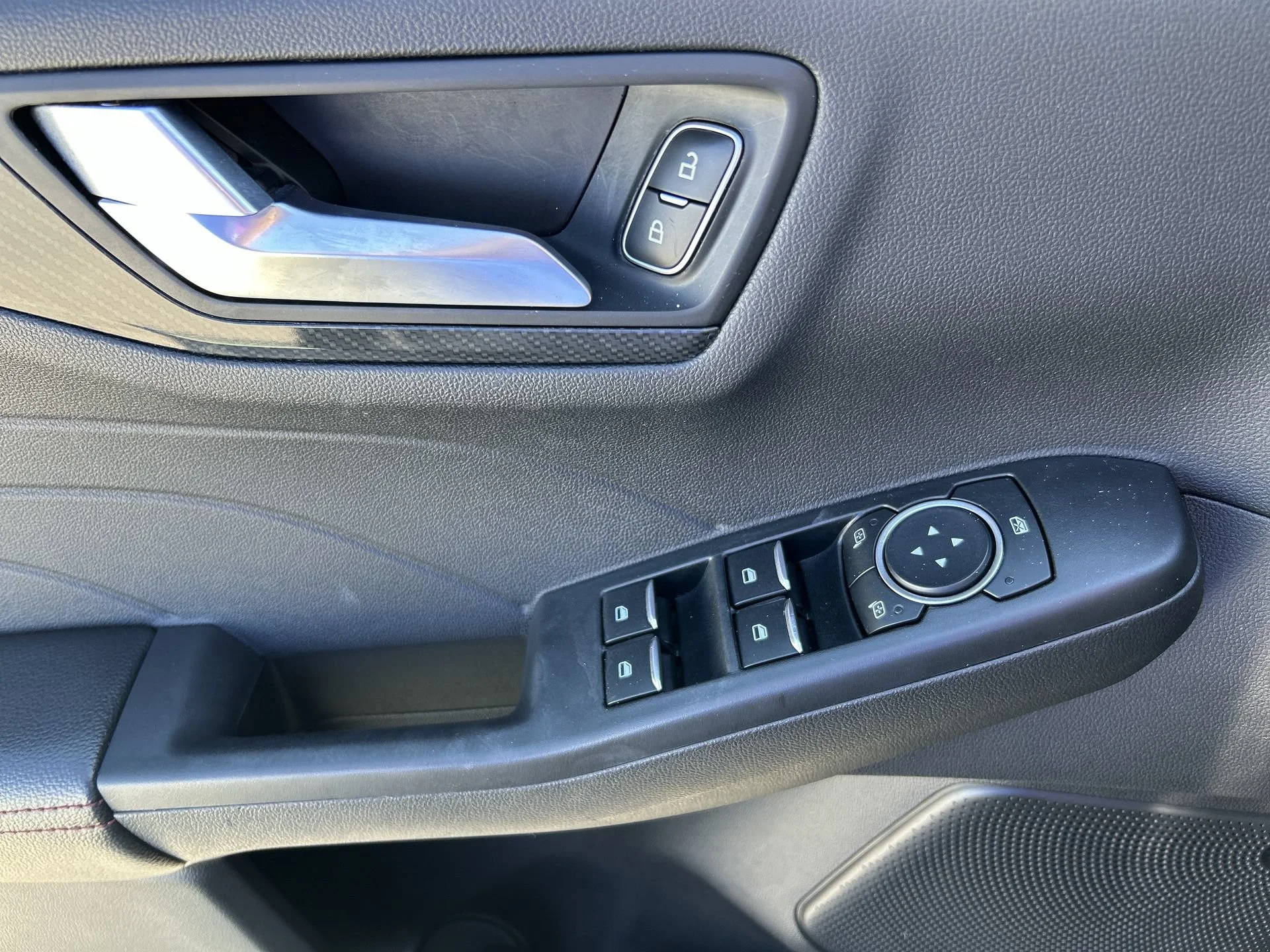 Used 2024 Agate Black Metallic Ford ST-Line image 15