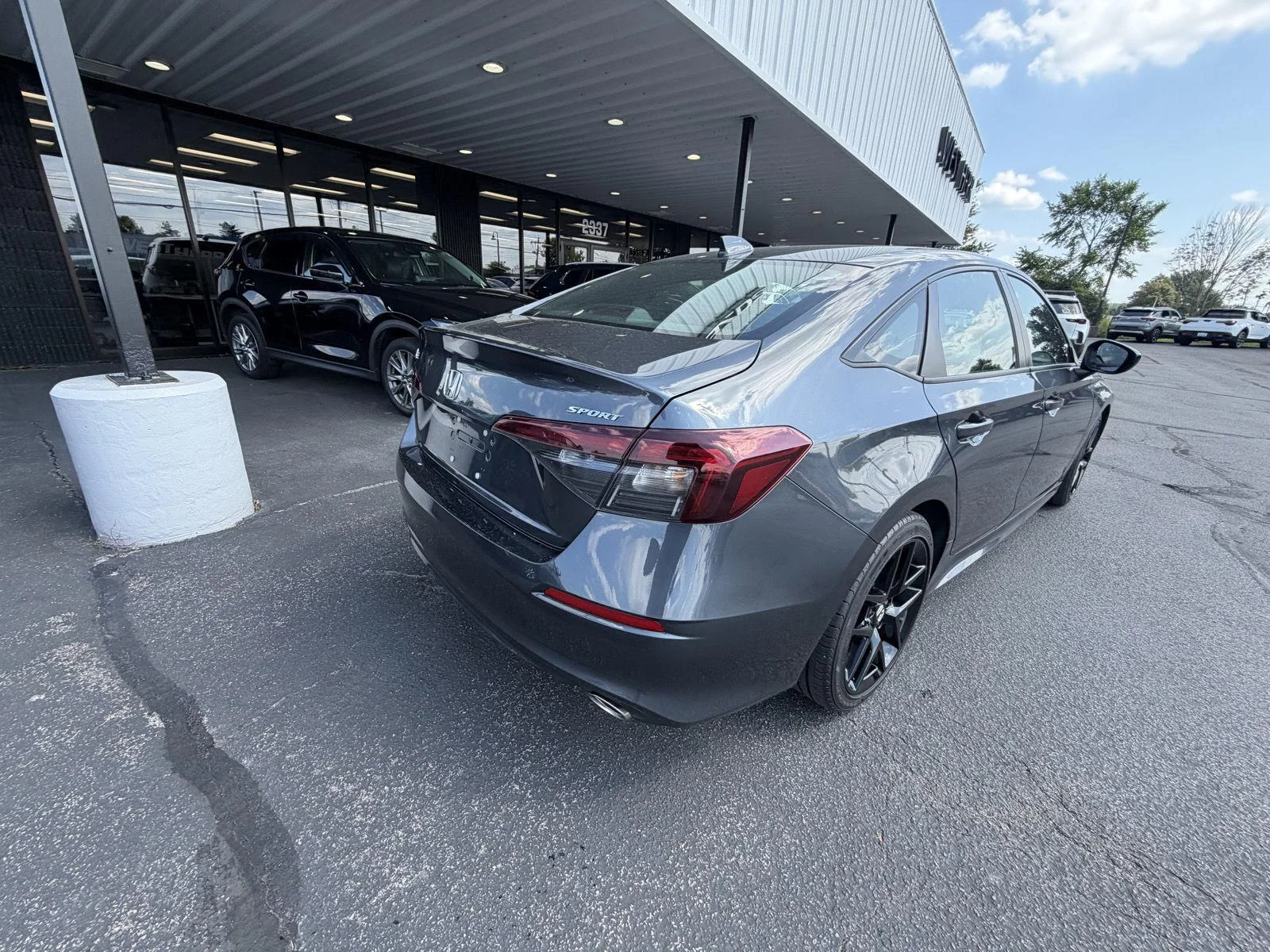 Used 2025 Meteorite Gray Metallic Honda Sport image 8
