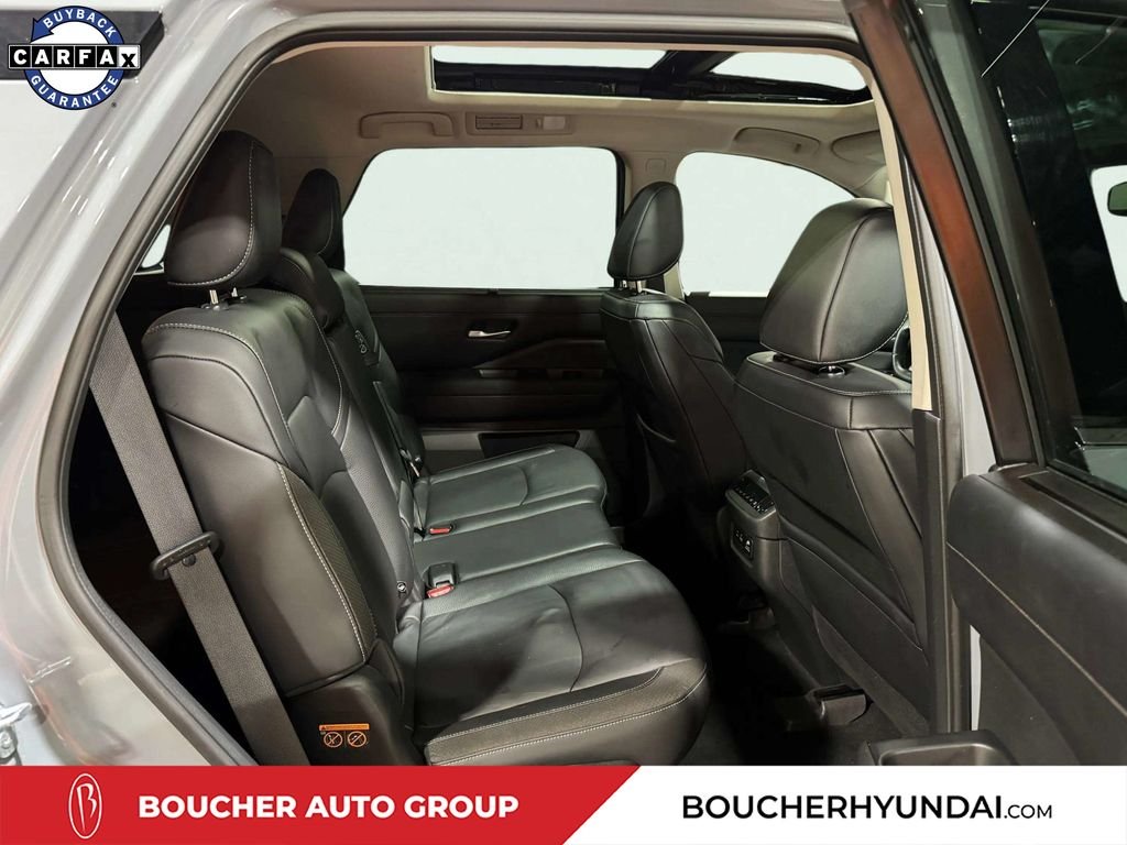 Used 2022 Gray Nissan SL image 28