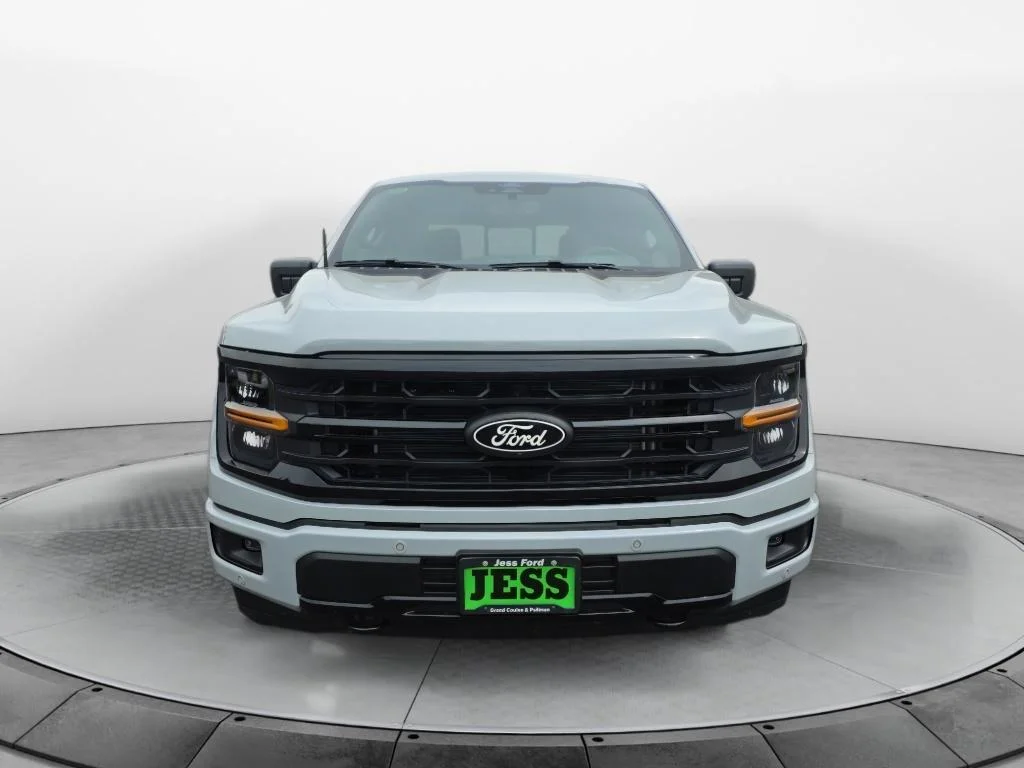 New 2026 Avalanche Ford XLT image 2
