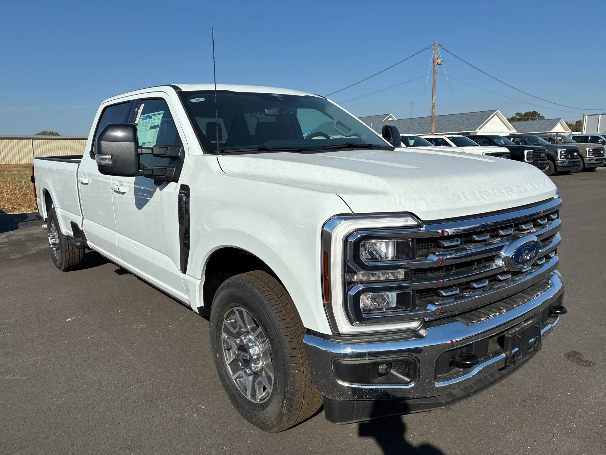 2026 Ford F-350 Super Duty Lariat - Photo 3