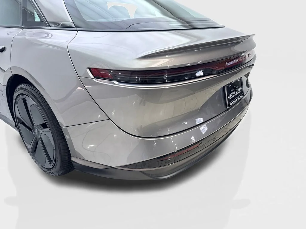Used 2024 Silver Lucid Touring image 19