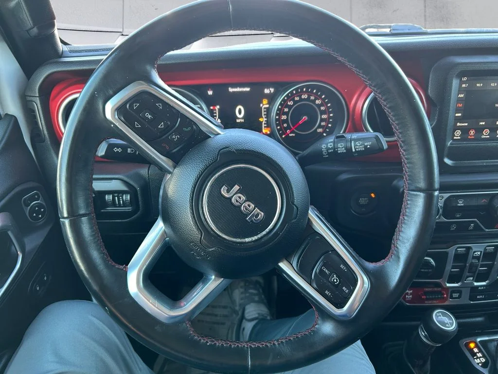 Used 2018 White Jeep Unlimited Rubicon image 9