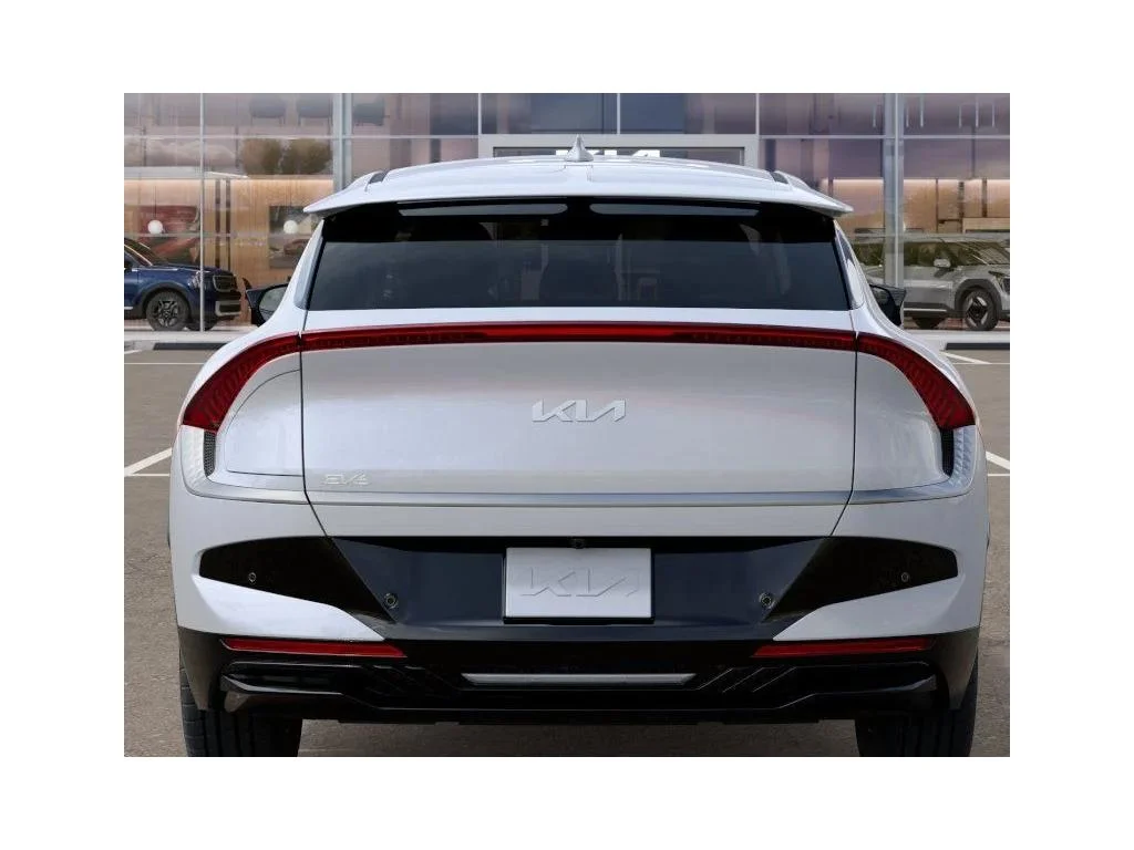 New 2026 Glacial White Pearl Kia WIND image 13