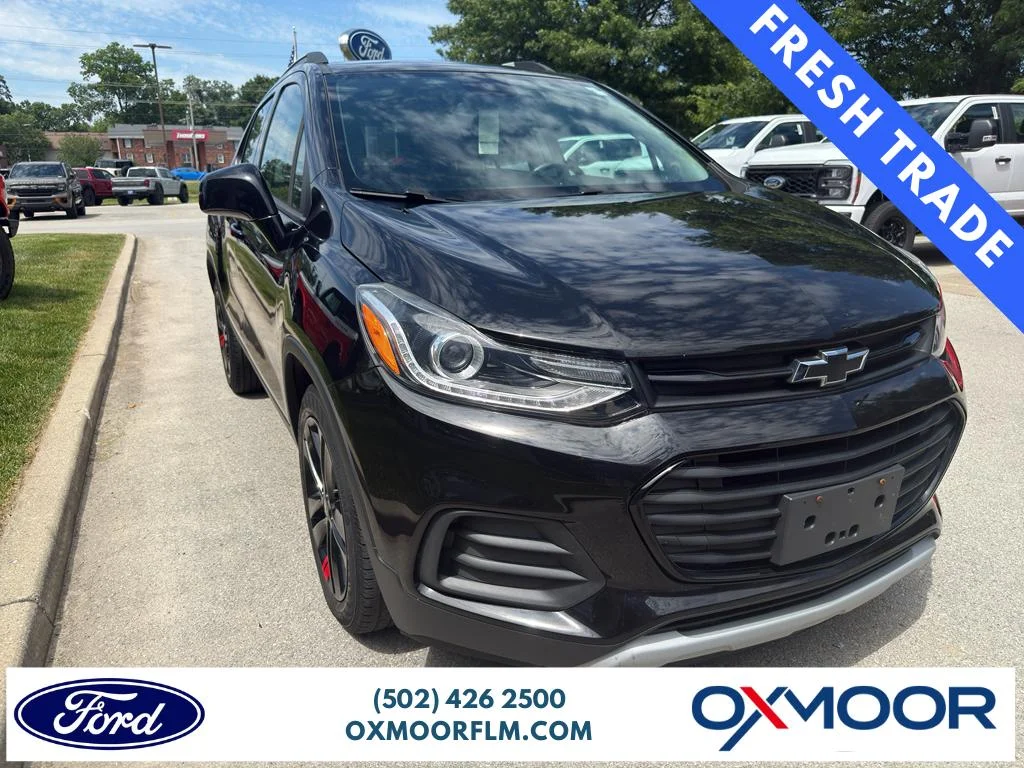 Used 2020  Chevrolet LT image 1