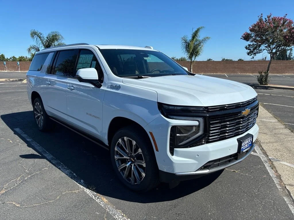 New 2026 Polar White Tricoat Chevrolet High Country image 1