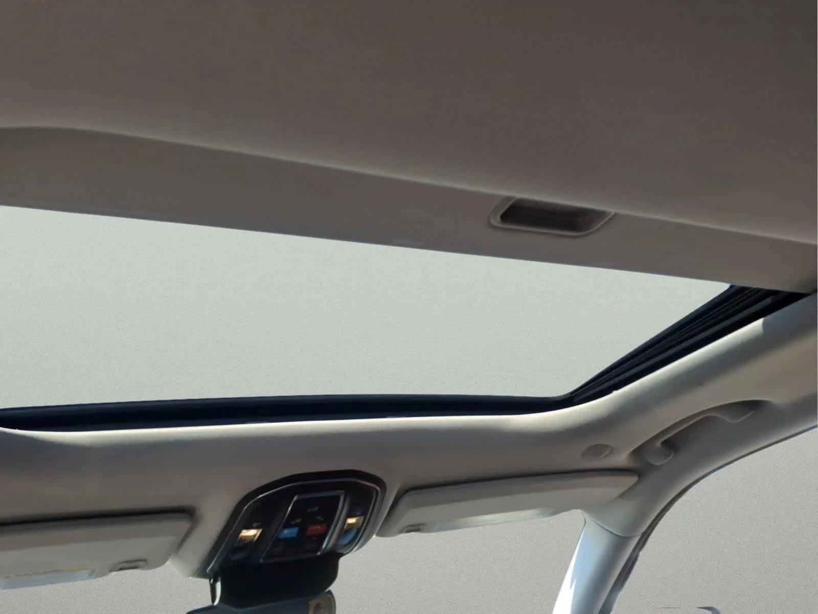 Used 2023 Bright White Clearcoat Jeep Laredo image 16