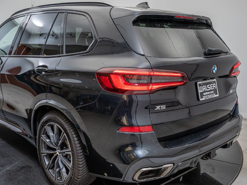 Used 2020 Black Sapphire Metallic BMW M50i image 19