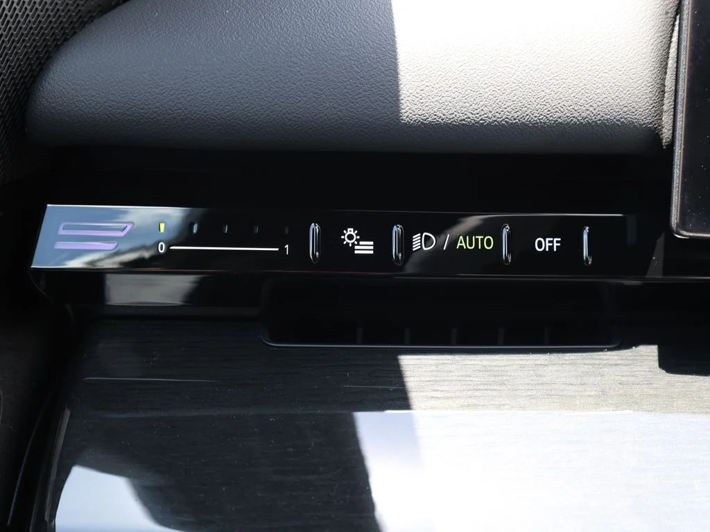 2026 BMW 5 Series 530i - Photo 37