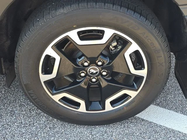 Used 2022  Ford Outer Banks image 11