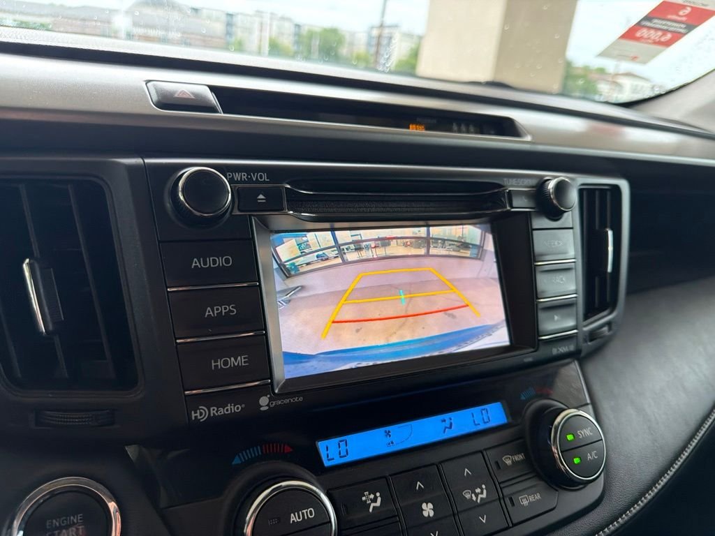 Used 2018 Electric Toyota XLE image 29