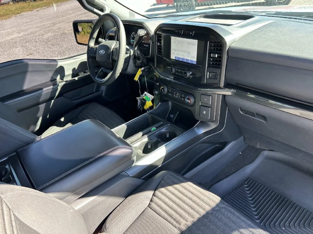 Used 2021 Silver Ford XL image 29
