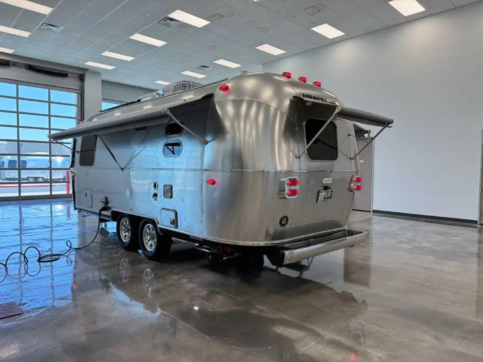 New 2026 SILVER AIRSTREAM  image 8