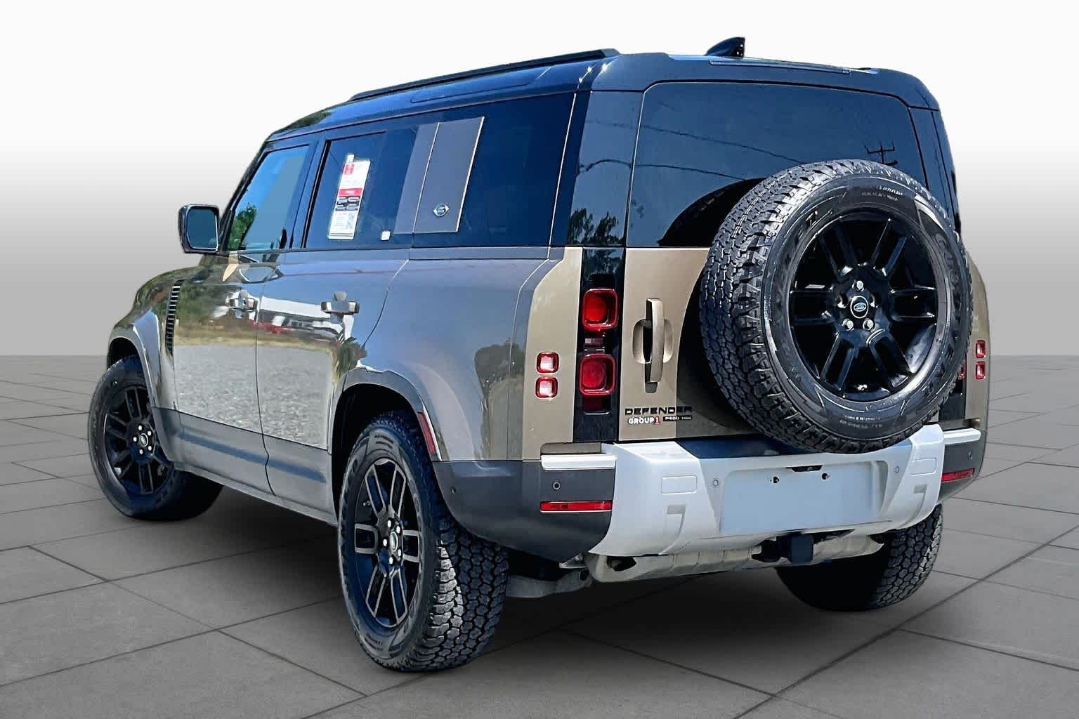 Used 2020 Gondwana Stone Metallic Land Rover HSE image 12