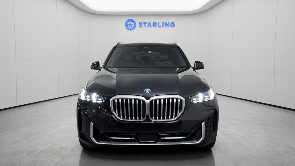 Used 2025 Black BMW xDrive50e image 15