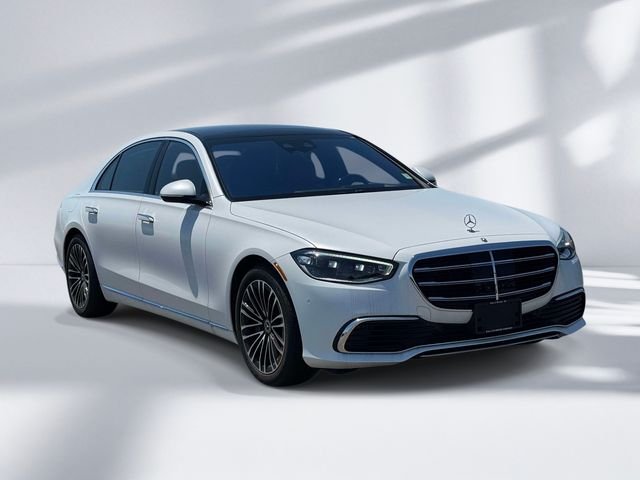 New 2026 MANUFAKTUR Moonlight White Magno Mercedes-Benz S 580 image 2