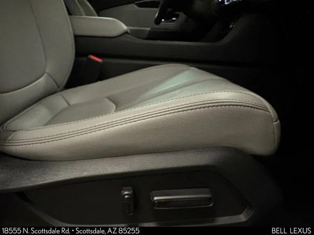 Used 2024 White Honda Touring image 30