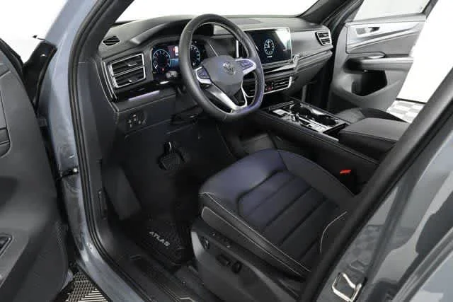 New 2026 Pure Gray Volkswagen 2.0T SEL image 33