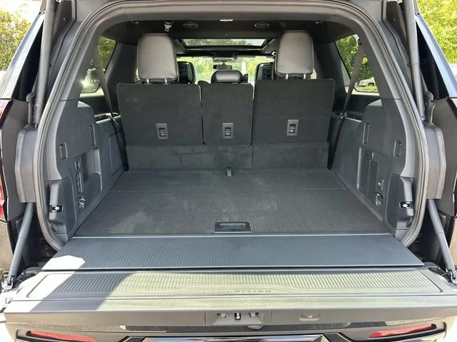 New 2027 Black Ford Platinum image 24