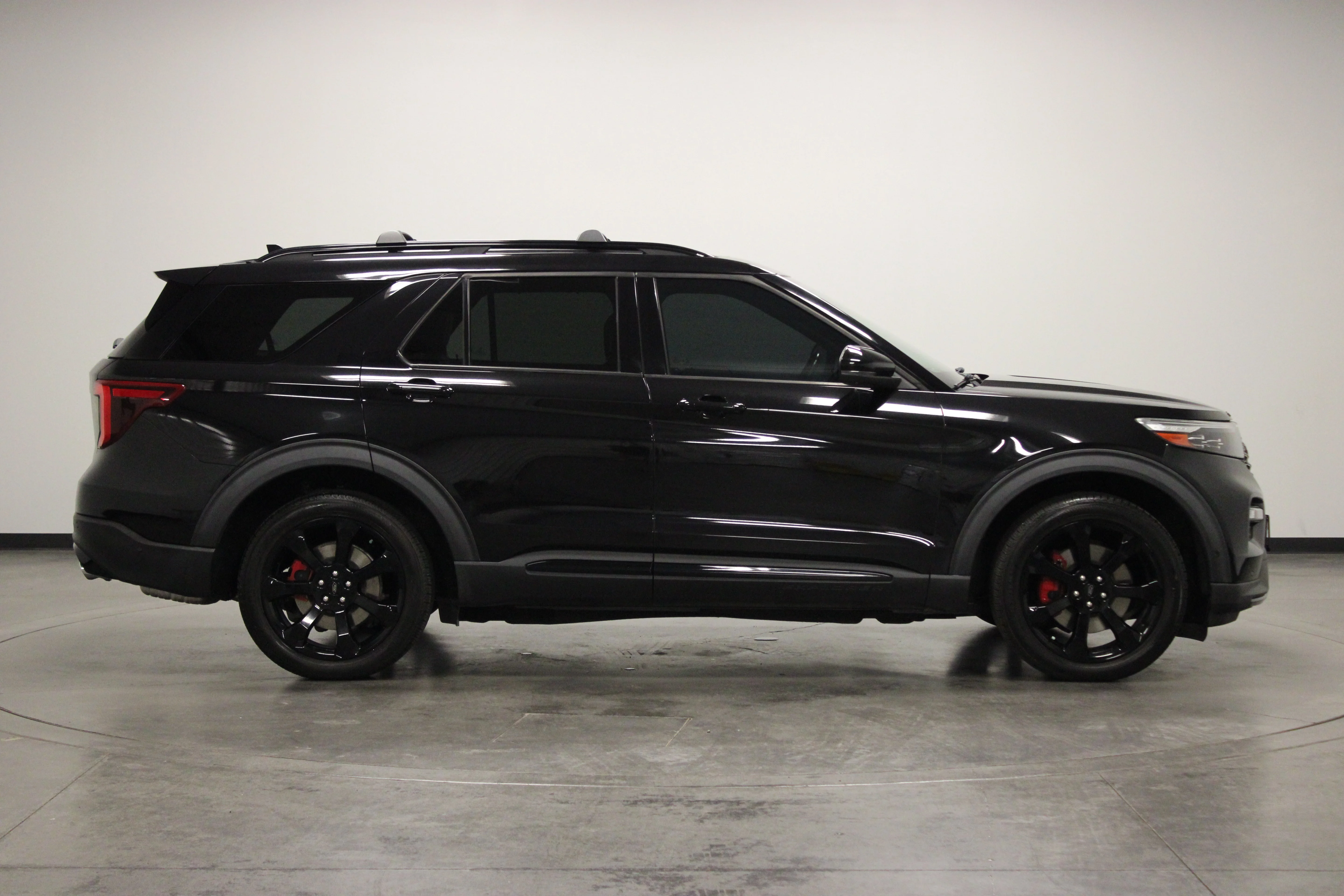 Used 2020 Black Metallic Ford ST image 9