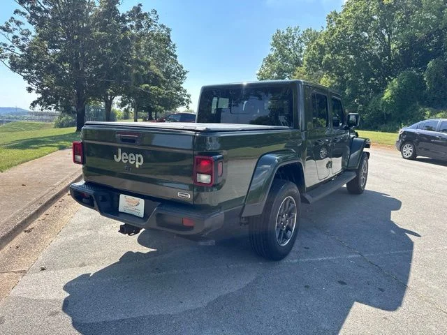 Used 2022 Green Jeep Overland image 7