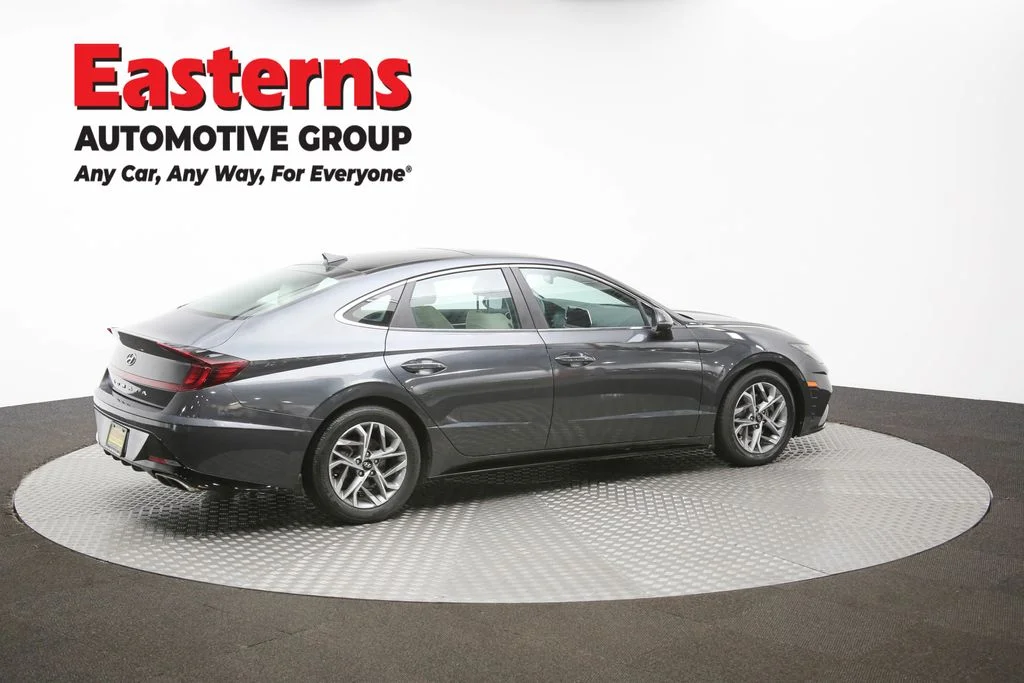 Used 2023 Gray Hyundai SEL image 46