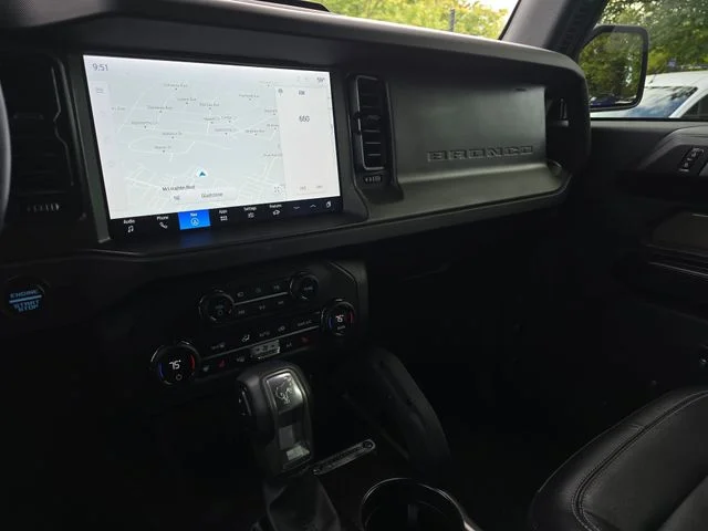 Used 2025 Gray Ford Badlands image 31