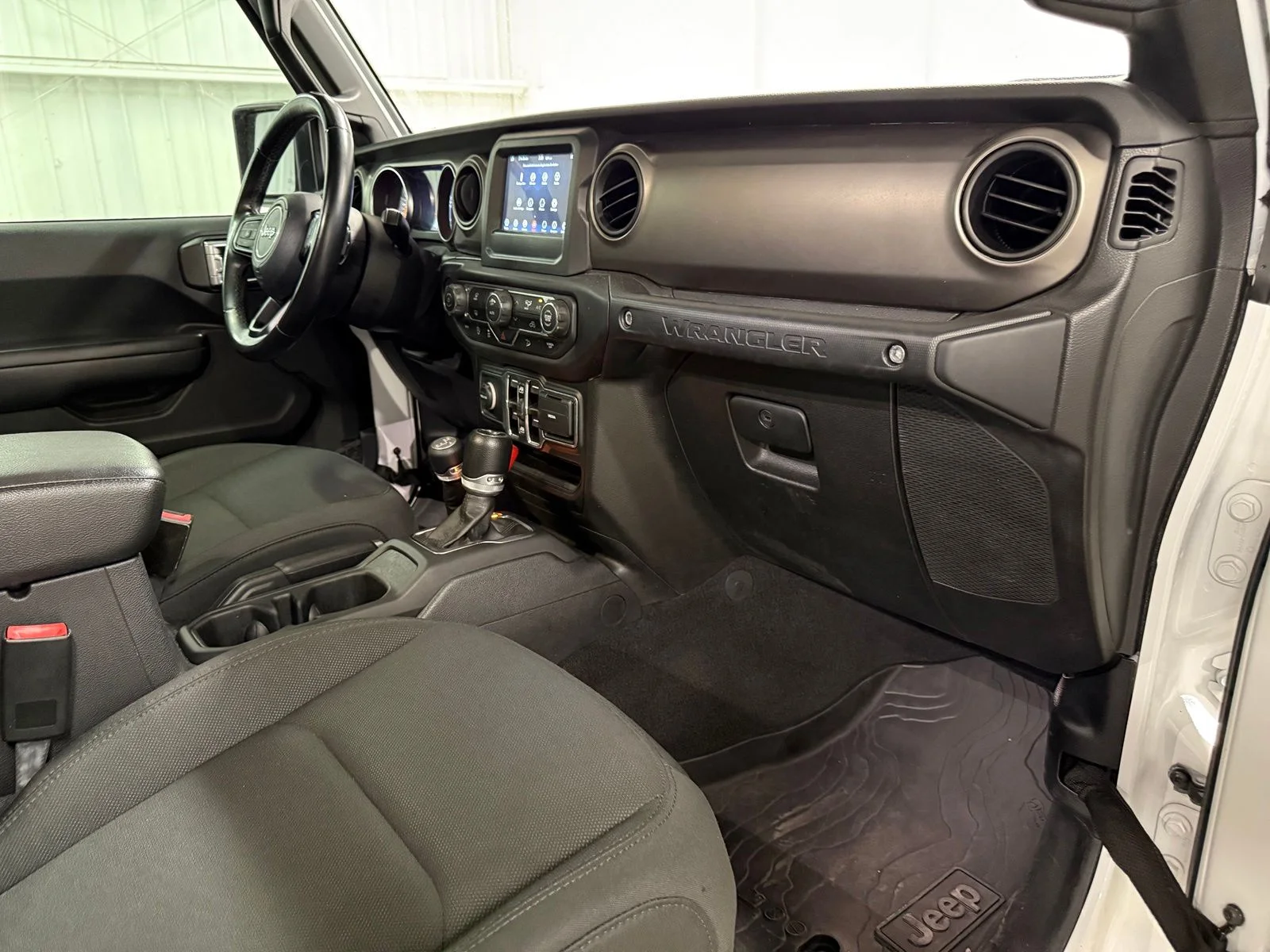 Used 2020 White Jeep Unlimited Sport image 28