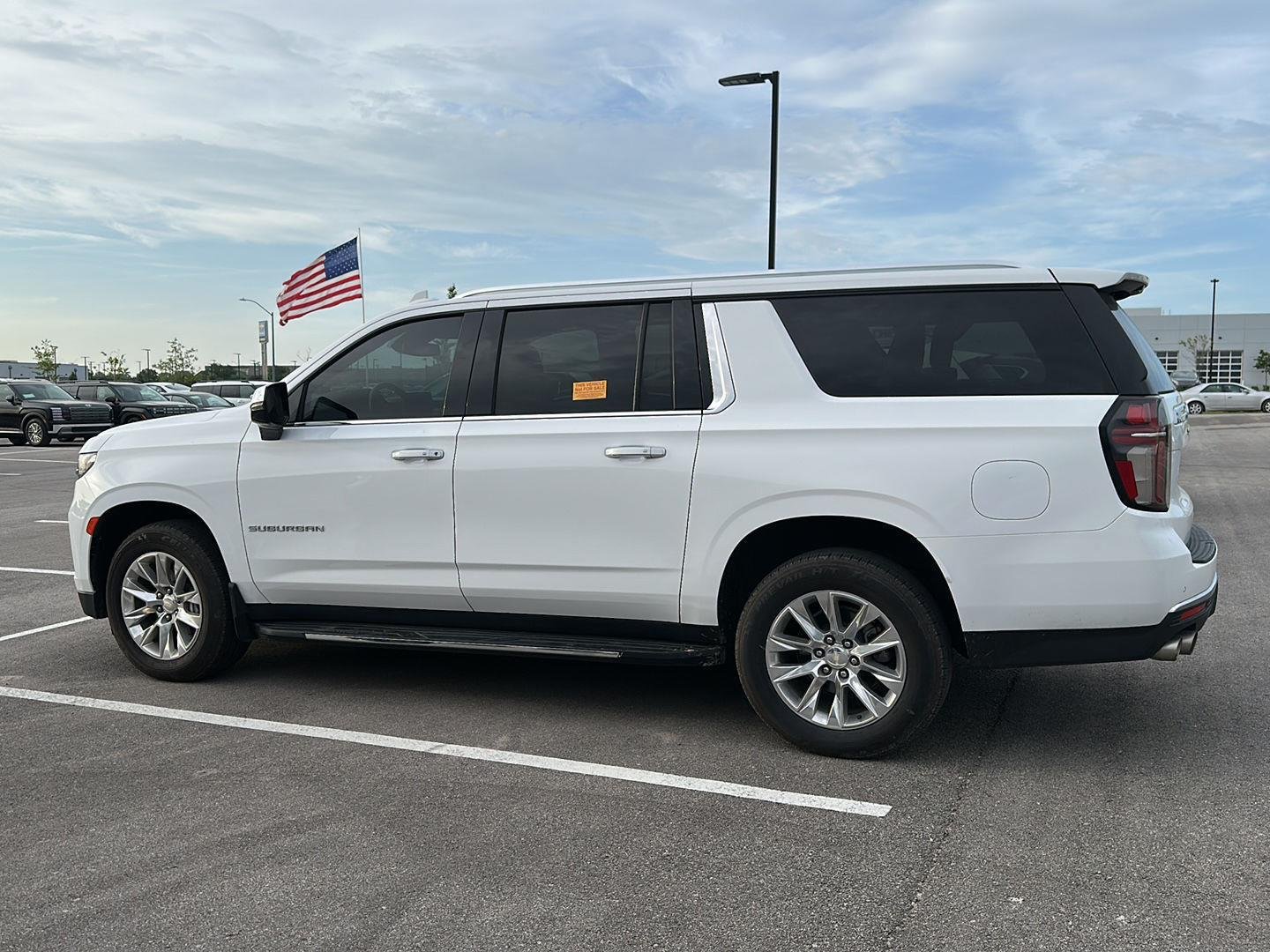 Used 2023 Chevrolet Suburban Premier with VIN 1GNSKFKD6PR476661 for sale in Kansas City