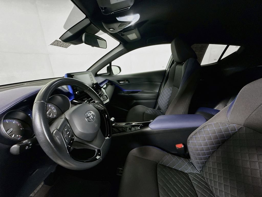 Used 2021 Blizzard Pearl Toyota XLE image 21