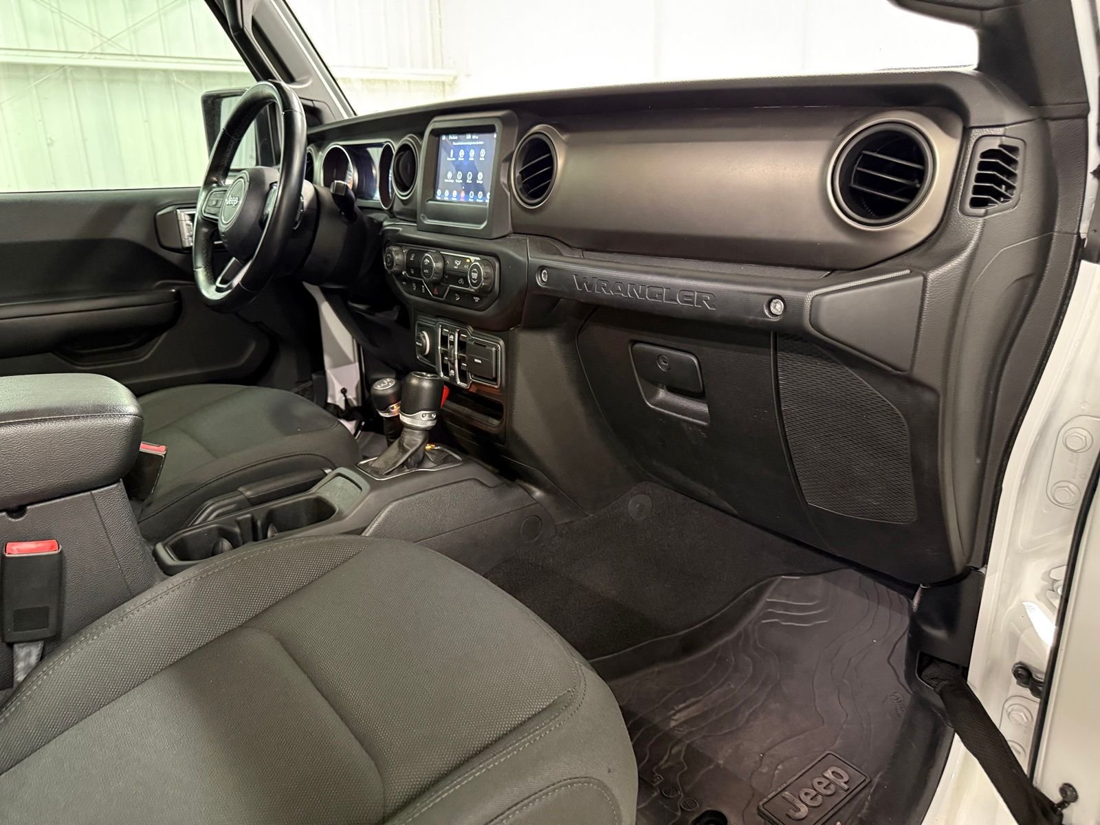 Used 2020 White Jeep Unlimited Willys image 28