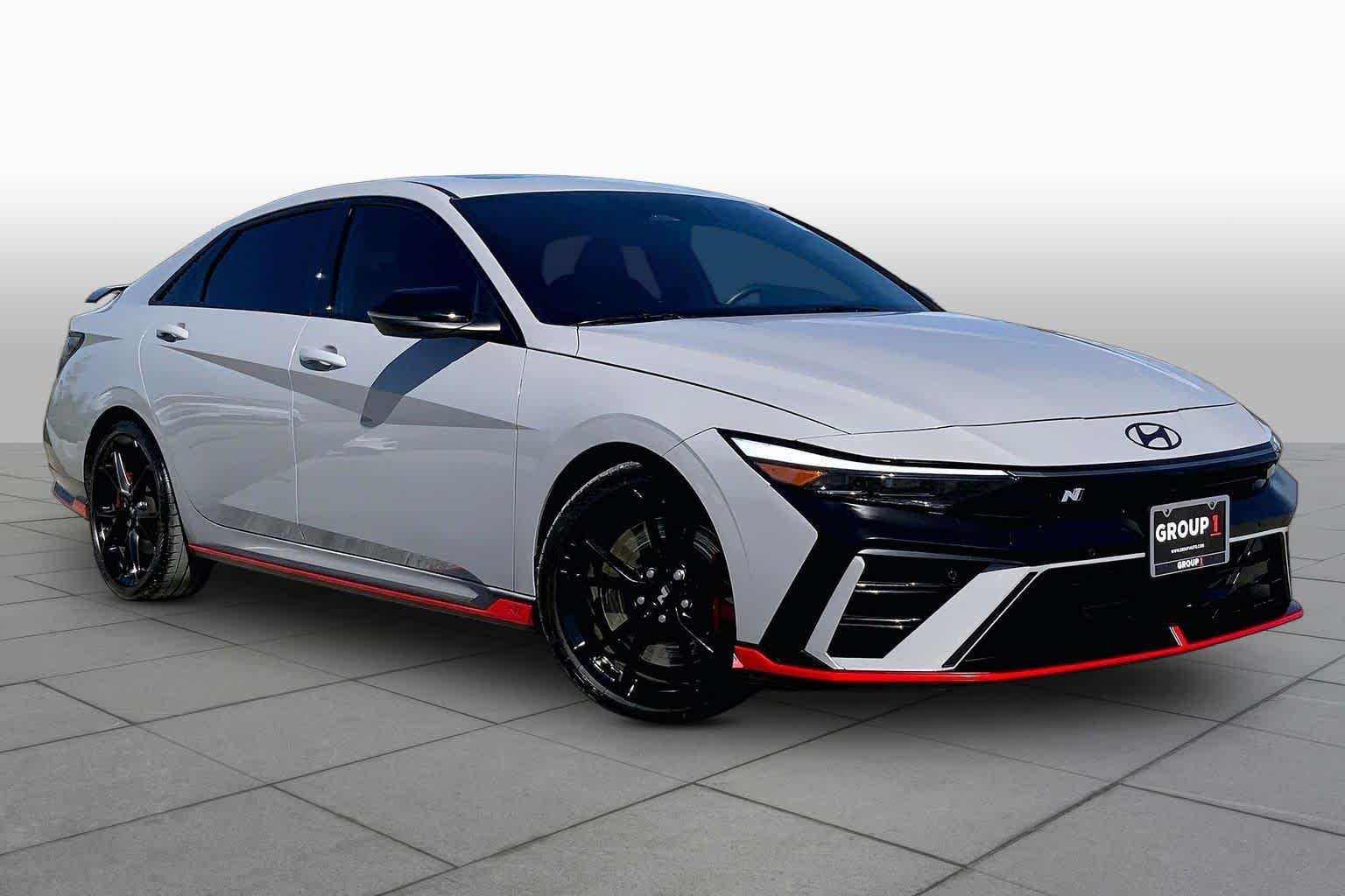 Used 2025 Cyber Gray Hyundai  image 3