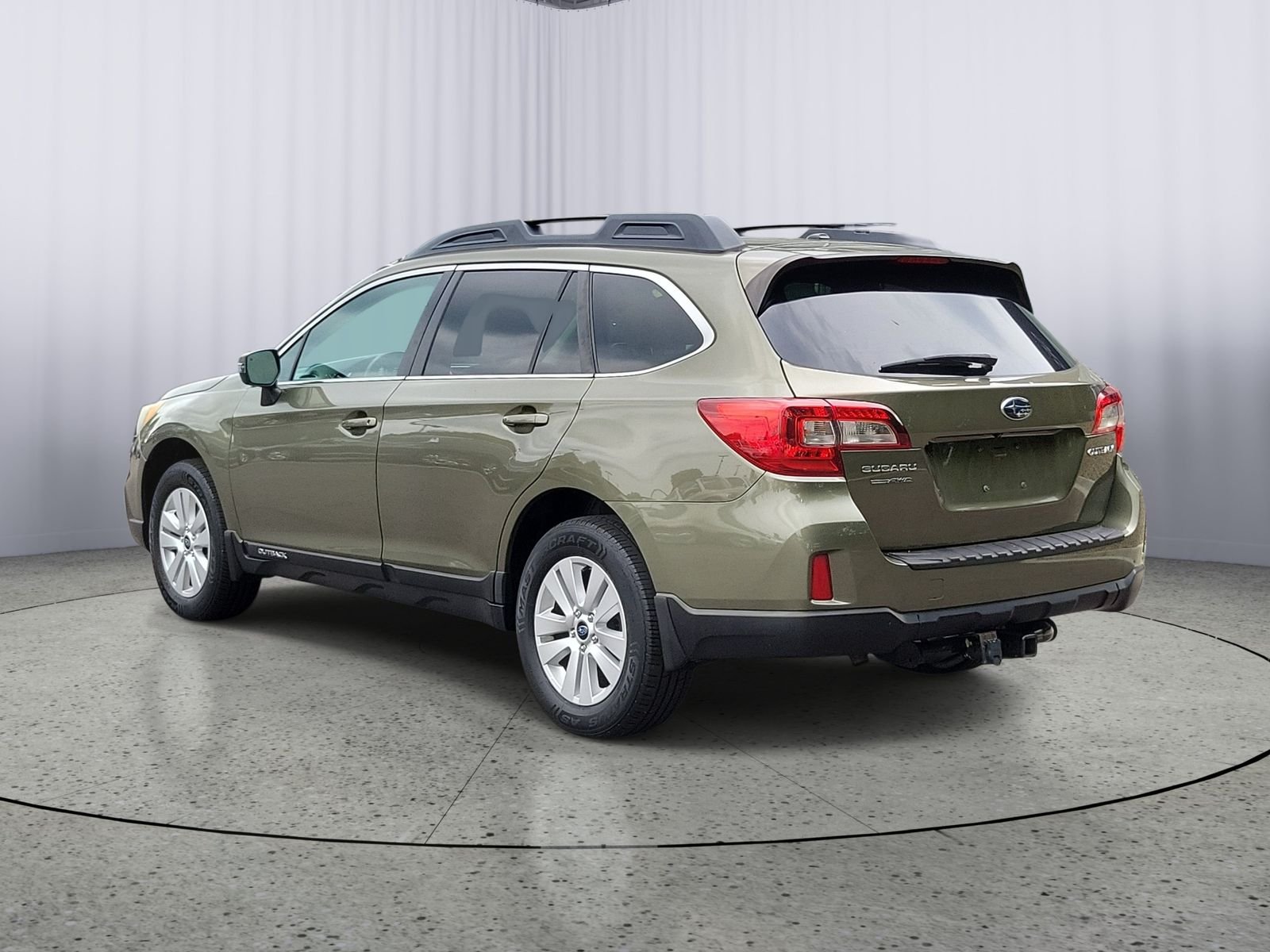 Used 2015 Green Subaru 2.5i Premium image 4