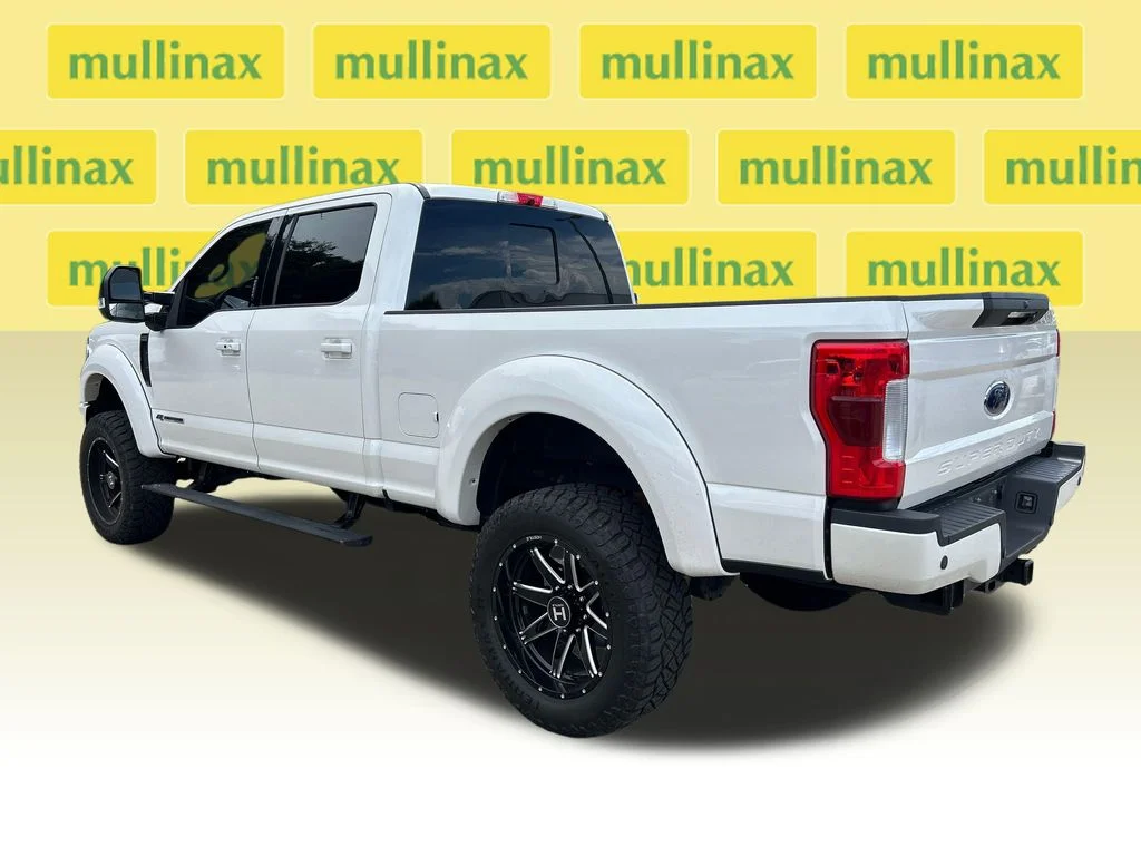 Used 2019 White Ford Lariat image 3
