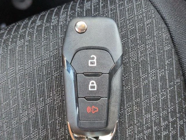 New 2026 Oxford White Ford XLT image 26