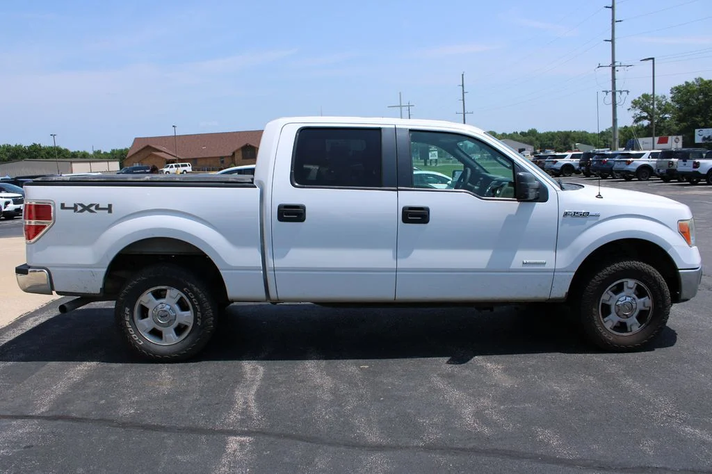 Used 2013 Oxford White Ford XLT image 4
