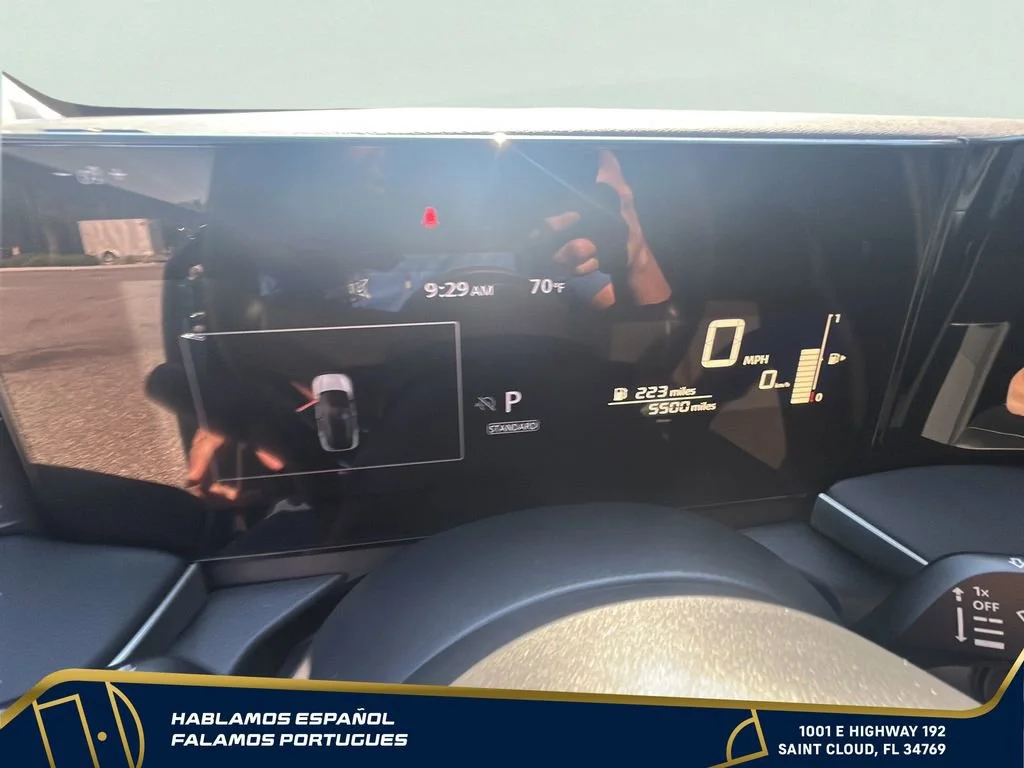 Used 2025 Blue Nissan S FWD image 18