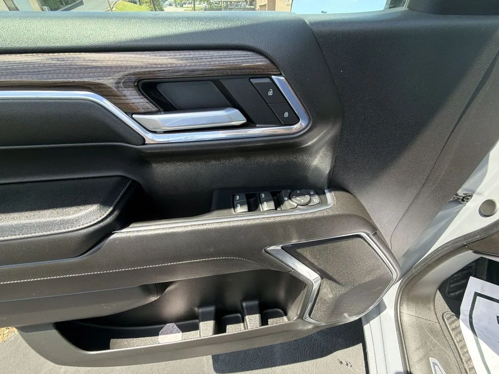 Used 2024 Gray Chevrolet LT image 19