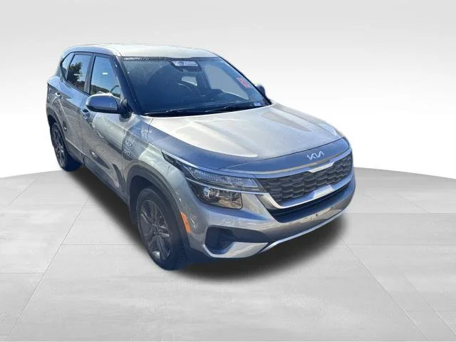 Used 2023 Gray Kia LX image 4