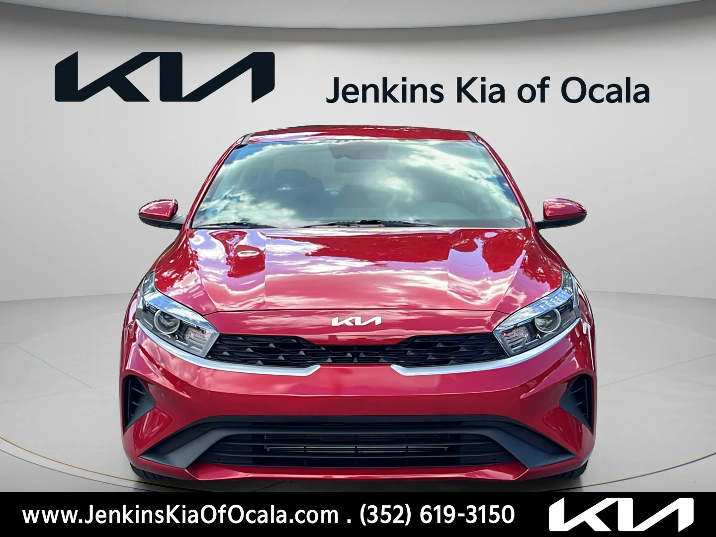Used 2024 Currant Red Kia LXS image 8