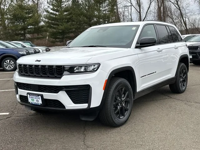 New 2026 White Jeep Altitude image 5