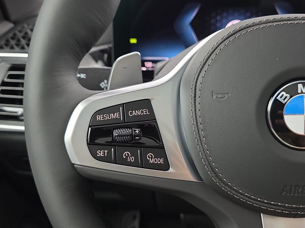 New 2026 Black Sapphire Metallic BMW xDrive40i image 17