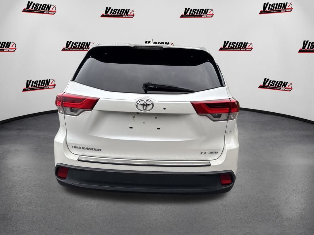 Used 2018 White Toyota LE image 7