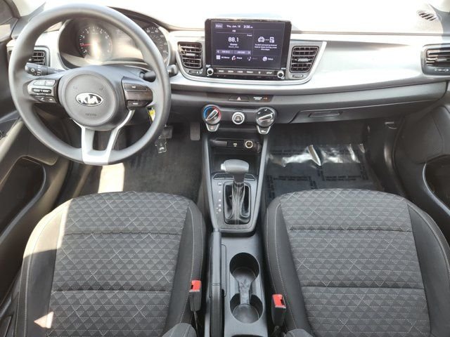 Used 2021 White Kia LX image 21